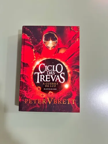 Livro ciclo das Trevas a guerra da luz darkside books