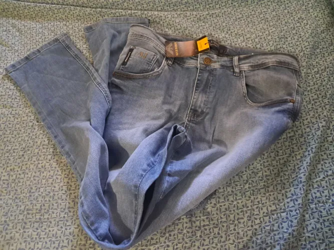 Calça nova tamanho 38/40 nova
