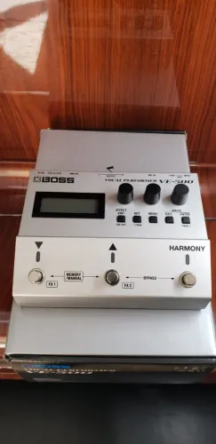 Pedaleira de Voz Boss VE-500 Vocal Performer