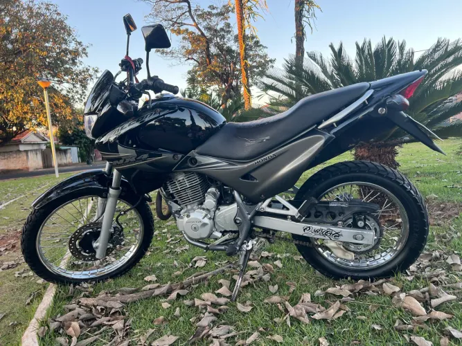 HONDA FALCON NX 400 2008 PRETA 97 MIL kM BEM CONSERVADA