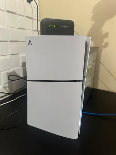 Vendo Ps5 Novíssimo, 1 TB, já com GTA V, call of dut, fortnite.