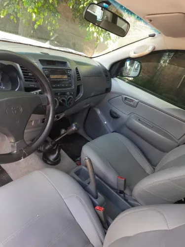 Toyota Hilux CD D4-d 4X4 2.5 16V 102cv TB Dies. 2007