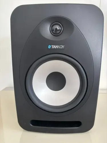 1 Caixa Monitor de Estúdio Tannoy Reveal 802, nunca usada, 140 WRMS, Drives 8" e 1"