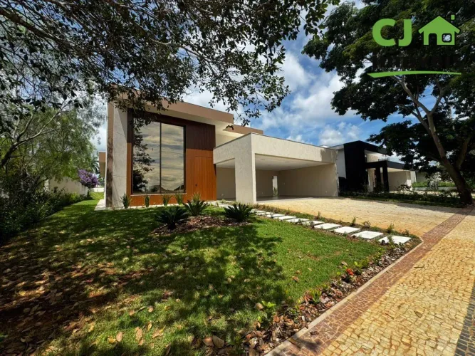 Casa com 4 dormitórios à venda, 302 m² por R$ 3.590.000,00 - Condomínio Vitória Golf - Lag