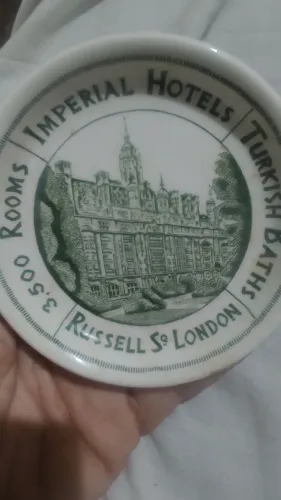 Cinzeiro de porcelana inglesa antigo Imperial Horels - rara peça