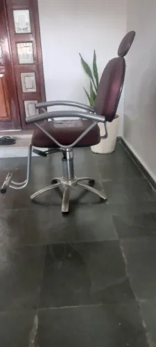 Cadeira. Maquiagem/ cabeleireira 