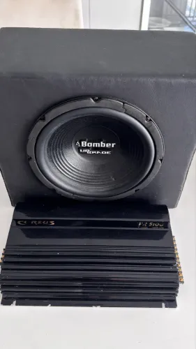 Kit caixa selada Bomber UpGrade 350w Rms + Amplificador Corzus 5 canais 420w Rms