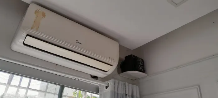 Ar condicionado semi- novo 220volts