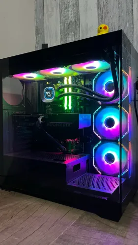 PC Gamer Ryzen 7800x3D + RTX 5070 + 32GB RAM DDR5 6400MHZ