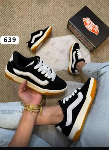 Tênis casual masculino e feminino