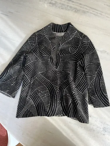 Blazer Anthropologie | Preto com Padrão Geométrico