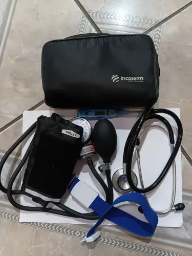 Kit Completo de Saúde: Estetoscópio + Esfigmomanômetro
