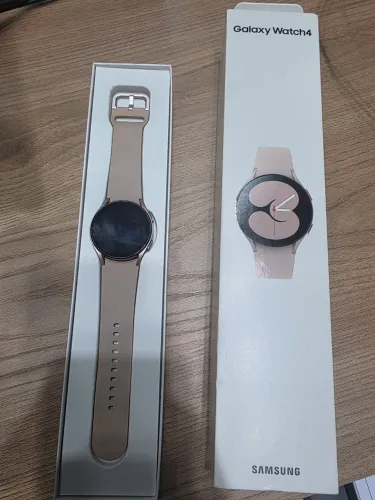 Galaxy Watch 4 Rose