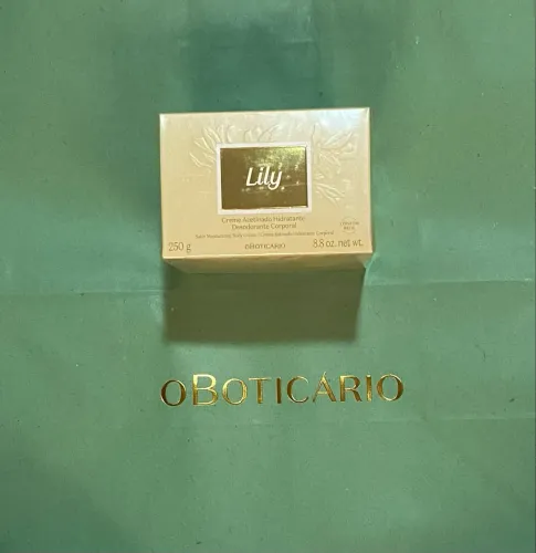 Lily Creme Acetinado Hidratante Corporal
