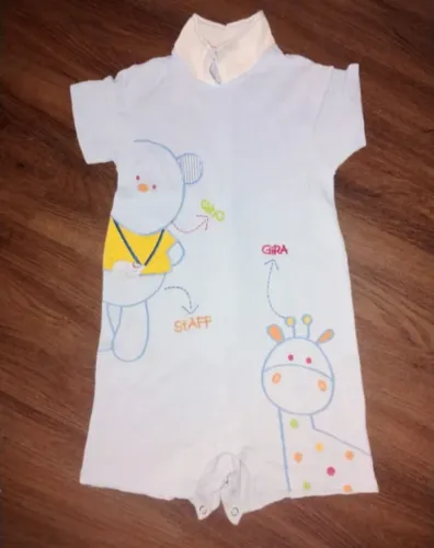 Macacão, body, jardineira Chicco infantil menino semi novo