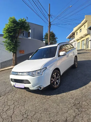 Mitsubishi Outlander 2.0 16V 160cv Aut. 2015