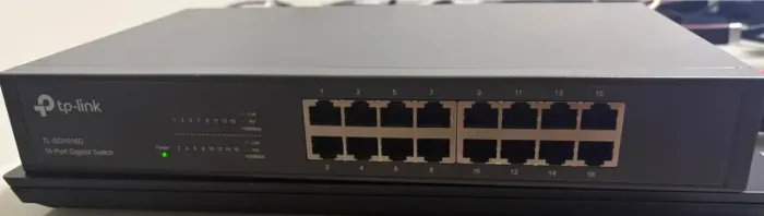 Vendo Switch TP-Link Gigabit 16 Portas (TL-SG1016D) - Excelente Estado