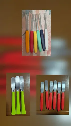 15 peças petisco, manteiga, geleia.