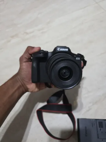 Canon r100 em perfeito estado usada apenas uma vez 