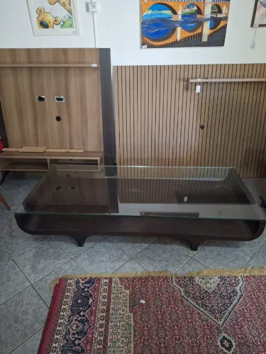 Mesa de centro madeira única tampo de vidro