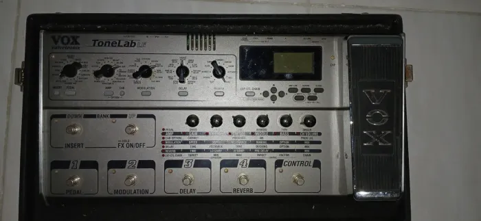 Pedaleira Vox Tonelab Le com Case
