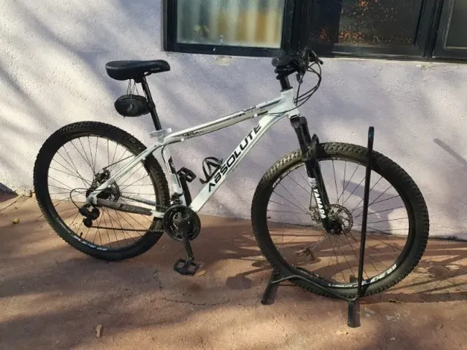 Bicicleta MTB Absolute Nero Aro 29 - Quadro 20 - 21 Marchas