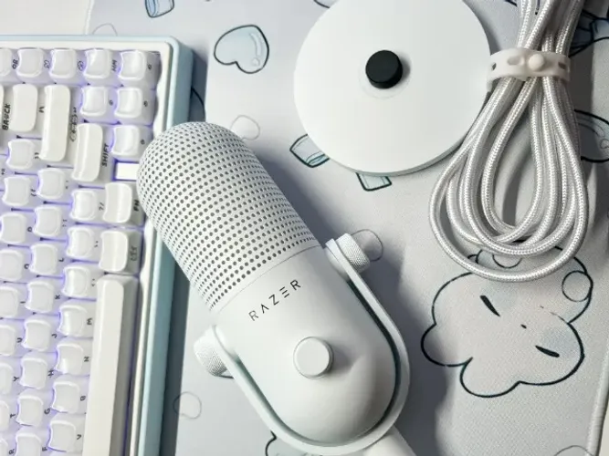 Microfone Razer Seiren V3 Chroma RGB