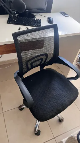 MESA DE ESCRITÓRIO E CADEIRA ESCRITÓRIO
