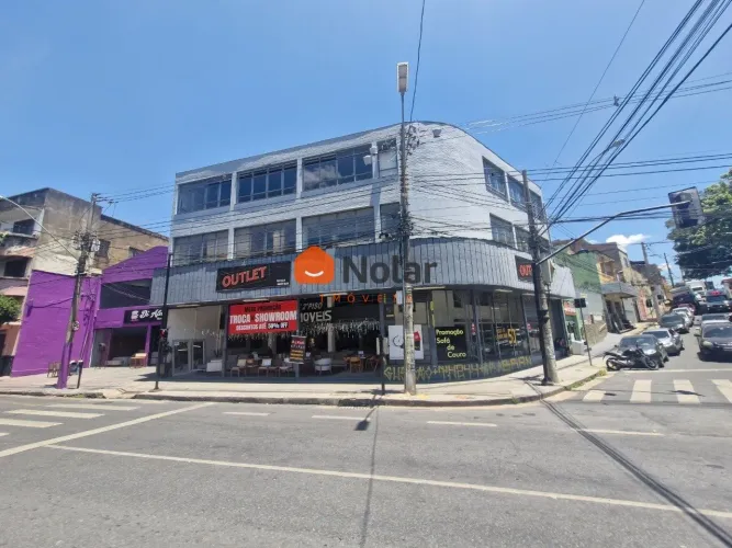 Prédio comercial para alugar de esquina na Avenida Silviano Brandão Sagrada Família / Hort
