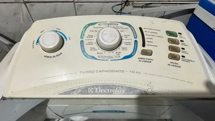 Máquina de lavar roupas Electrolux 10kg