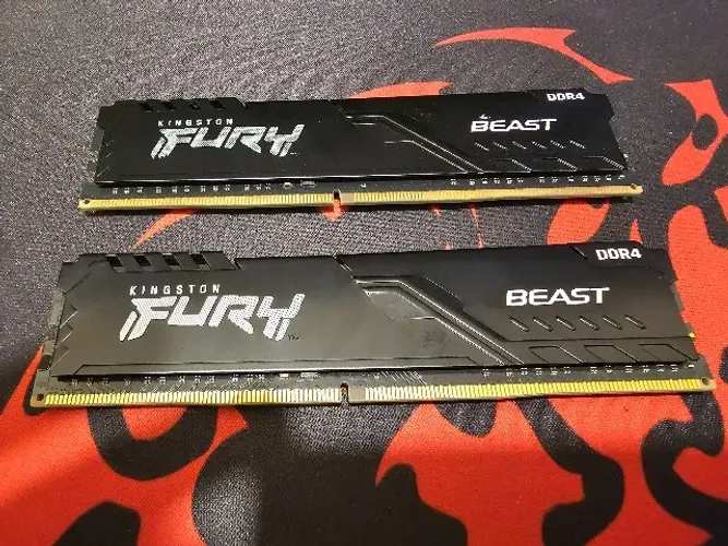 Memória RAM Kingston Fury Beast 16GB (2x8GB) DDR4 3200MHz CL16