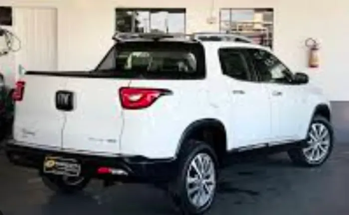 Frete Noturno em Manaus (Após 18h) - Fiat Toro 4x4 Diesel ? R$180