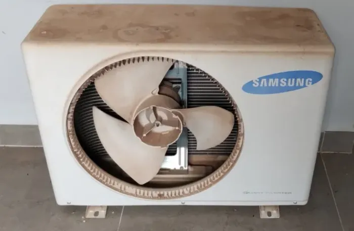 Ar condicionado Samsung Inverter 9000 btus - Para Retirar Peças - Serpentina Furada