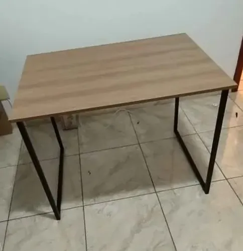 Escrivaninha | Mesa de escritório