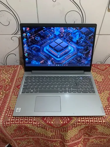 Notebook Lenovo Core i3 / 12GB RAM / SSD 240GB / 10° Geração