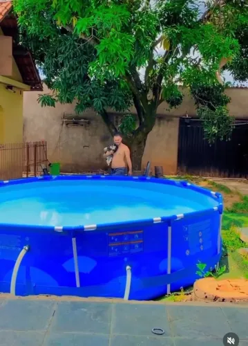 Psicina 7mil litros e bomba