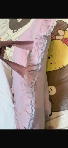 Ninho bebê neném e vestidos
