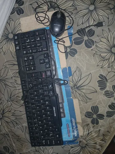 Teclado universal e mouse