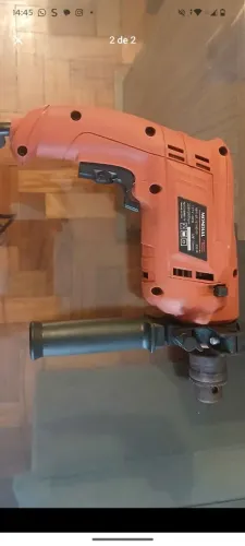 Máquina de furar Mondial