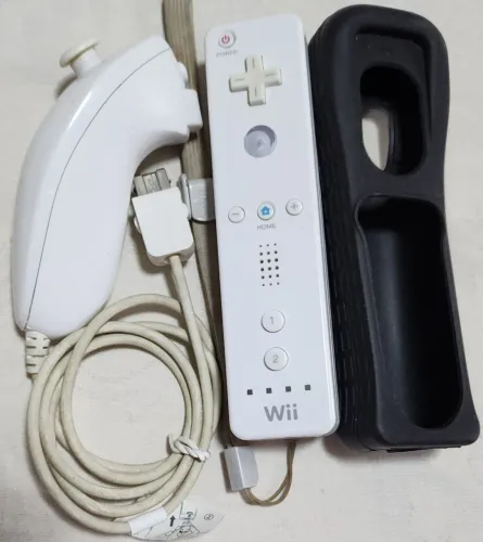 Controle Wii + Nunchuck + protetor silicone