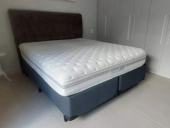 Cama box com cabeceira e colchão queen super nova 