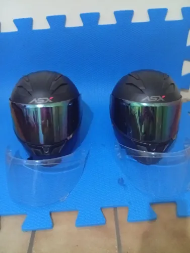 2 capacetes ASX