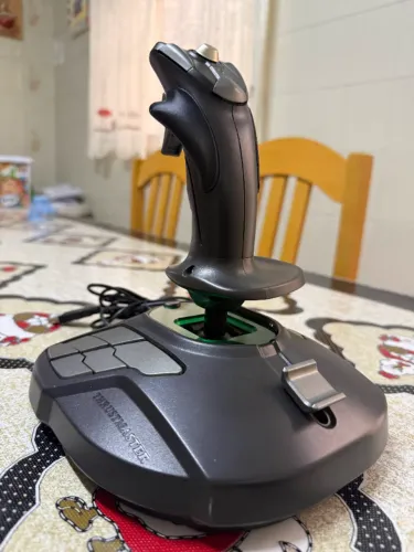 Thrustmaster T.16000M