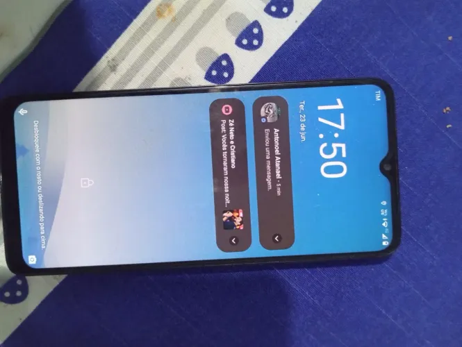 celular moto e22