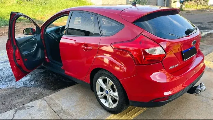 Ford Focus 1.6 S/1.6 SE Flex 16V 5P AUT 2015