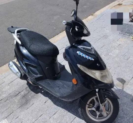 Vendo ou Troco Suzuki Burgman 125 cc ano 2008
