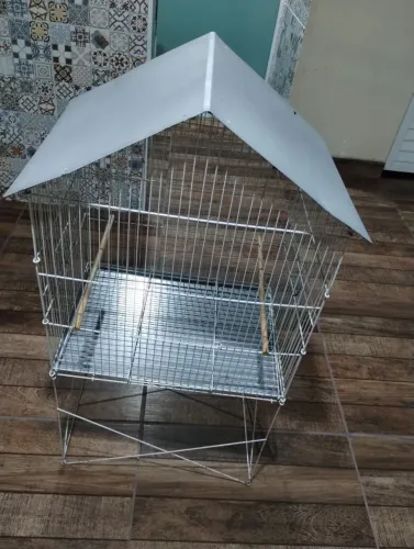 Vendo viveiro para pássaros