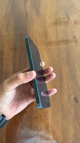 Vendo IPhone 12 Pro Max 128 GB azul , muito conservado único dono , 