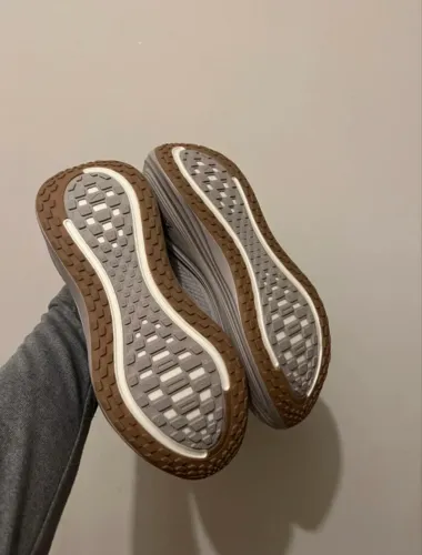 Nike Vomero Plus