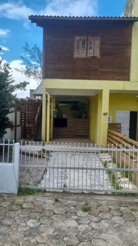 Casa amarela Garopaba 